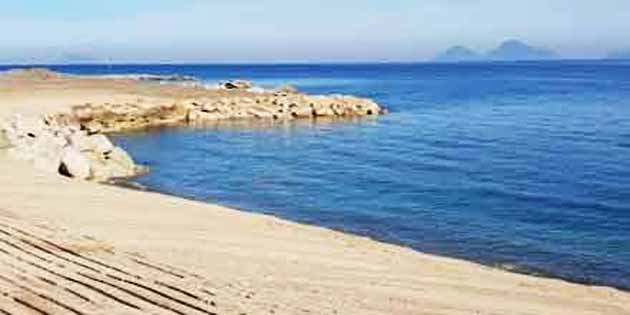 San Giorgio Beach in Gioiosa Marea