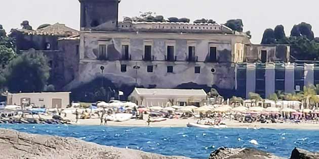 Schisò Beach