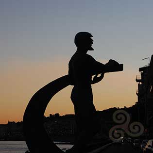 Statua di Teocle a Giardini Naxos