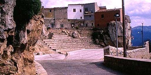 Teatro Pietra Rosa a Pollina