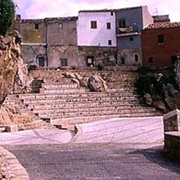 Teatro Pietra Rosa a Pollina