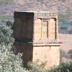 Tomba di Terone nella Valle dei Templi