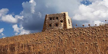 Spalmatore Tower in Ustica
