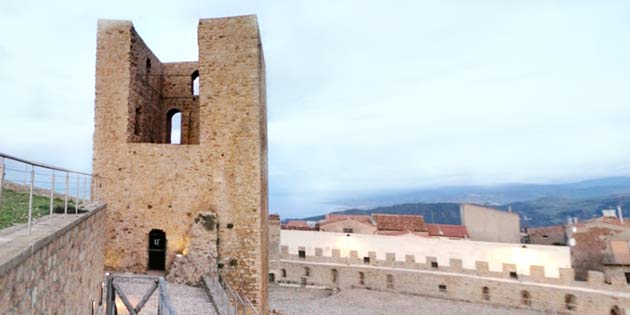 Torre del Maurolico a Pollina