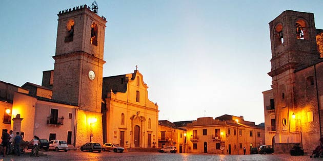 Feast of the Most Holy Crucifix at Palazzo Adriano