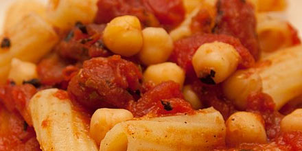 Pasta con i ceci alla siciliana